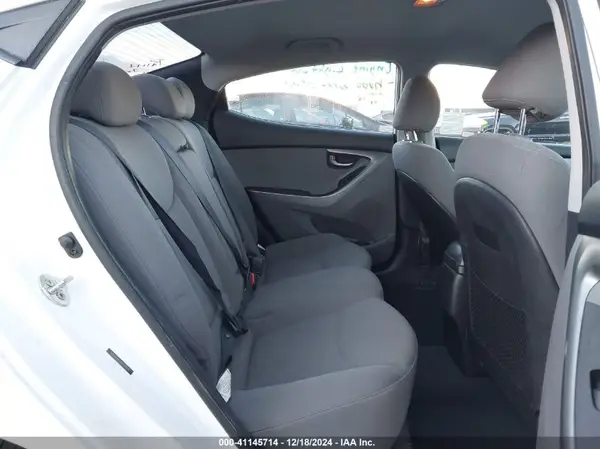 5NPDH4AE0GH720276 2016 HYUNDAI ELANTRA - Image 8