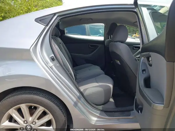 5NPDH4AE0GH720472 2016 HYUNDAI ELANTRA - Image 8