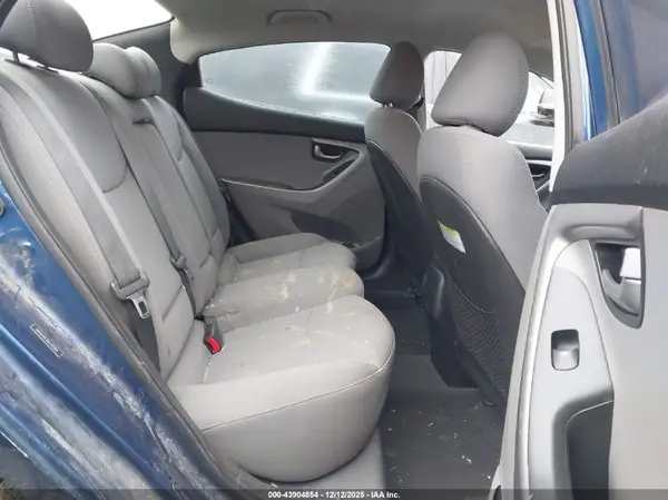 5NPDH4AE0GH720584 2016 HYUNDAI ELANTRA - Image 8