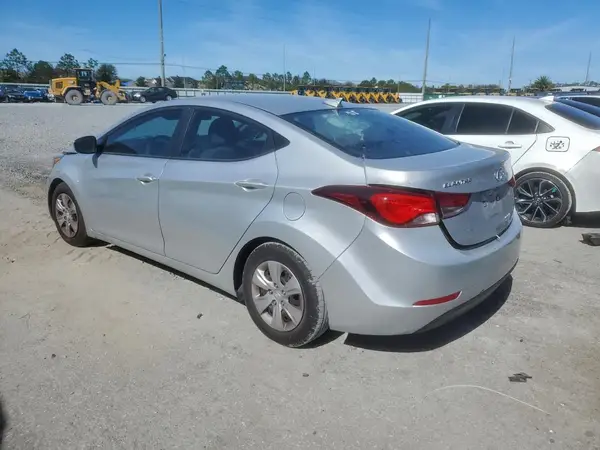5NPDH4AE0GH721475 2016 HYUNDAI ELANTRA - Image 2
