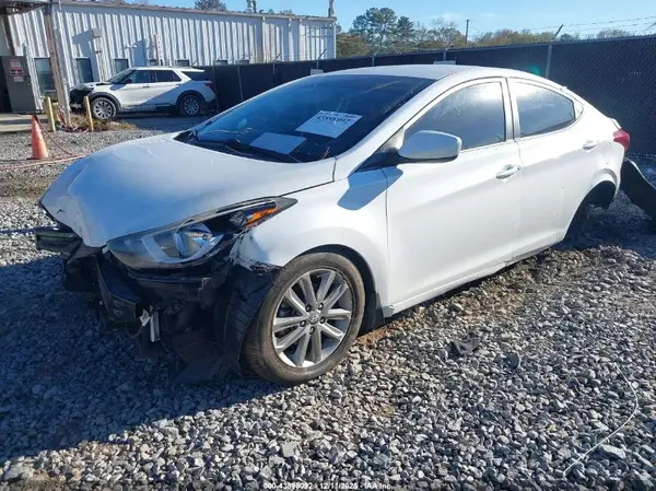 5NPDH4AE0GH721637 2016 HYUNDAI ELANTRA - Image 2