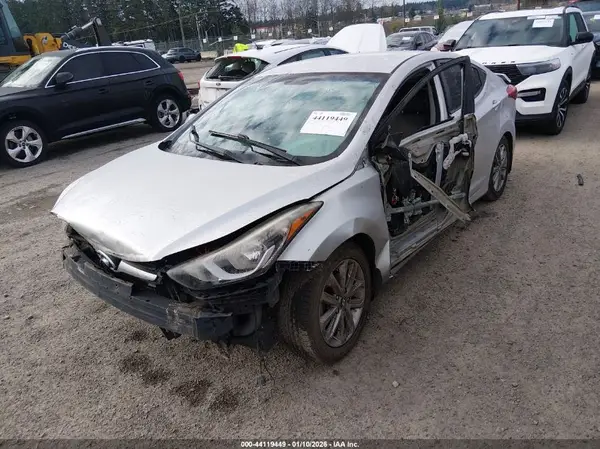 5NPDH4AE0GH722464 2016 HYUNDAI ELANTRA - Image 2