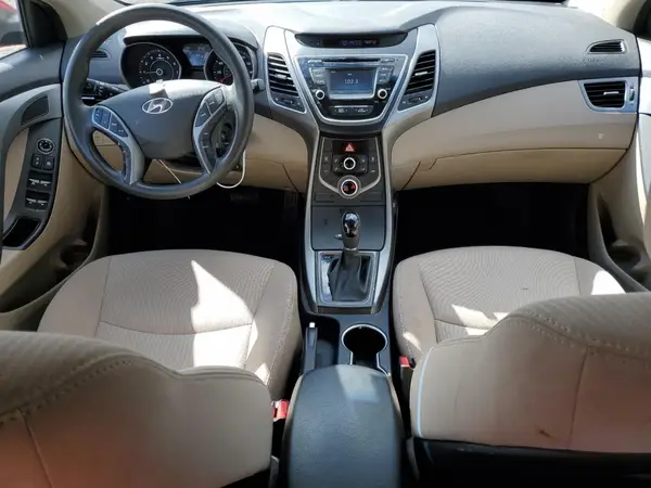 5NPDH4AE0GH722769 2016 HYUNDAI ELANTRA - Image 8