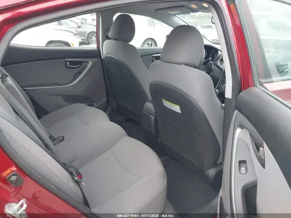 5NPDH4AE0GH723114 2016 HYUNDAI ELANTRA - Image 8