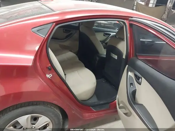 5NPDH4AE0GH726059 2016 HYUNDAI ELANTRA - Image 8
