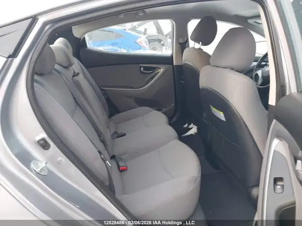 5NPDH4AE0GH726708 2016 HYUNDAI ELANTRA - Image 8