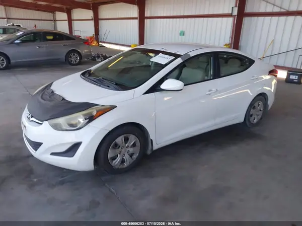 5NPDH4AE0GH727468 2016 HYUNDAI ELANTRA - Image 2
