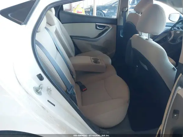 5NPDH4AE0GH727468 2016 HYUNDAI ELANTRA - Image 8