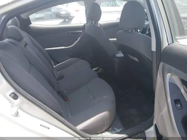 5NPDH4AE0GH728779 2016 HYUNDAI ELANTRA - Image 8