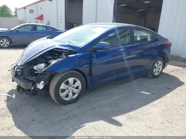 5NPDH4AE0GH729138 2016 HYUNDAI ELANTRA - Image 2