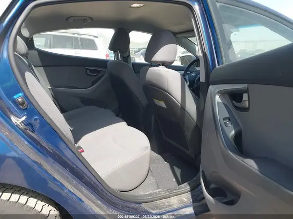 5NPDH4AE0GH729138 2016 HYUNDAI ELANTRA - Image 8