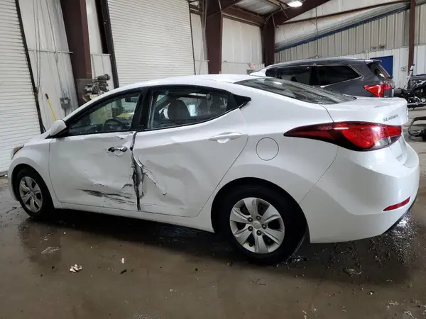 5NPDH4AE0GH732489 2016 HYUNDAI ELANTRA - Image 2