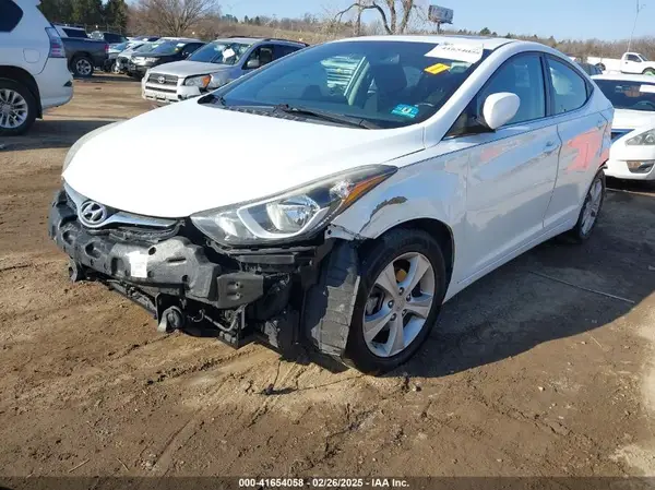 5NPDH4AE0GH732685 2016 HYUNDAI ELANTRA - Image 2