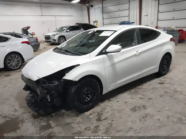 5NPDH4AE0GH734517 2016 HYUNDAI ELANTRA - Image 2