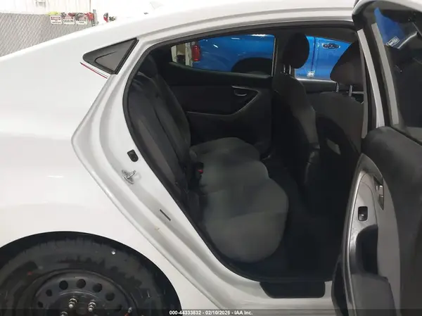 5NPDH4AE0GH734517 2016 HYUNDAI ELANTRA - Image 8