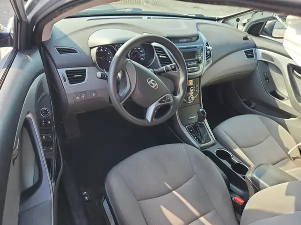 5NPDH4AE0GH735358 2016 HYUNDAI ELANTRA - Image 8