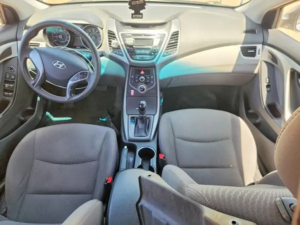 5NPDH4AE0GH736865 2016 HYUNDAI ELANTRA - Image 8