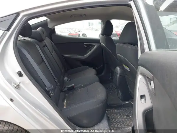 5NPDH4AE0GH738406 2016 HYUNDAI ELANTRA - Image 8