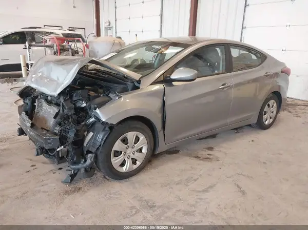 5NPDH4AE0GH741032 2016 HYUNDAI ELANTRA - Image 2