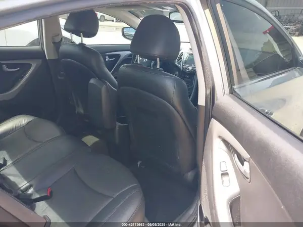 5NPDH4AE0GH742102 2016 HYUNDAI ELANTRA - Image 8