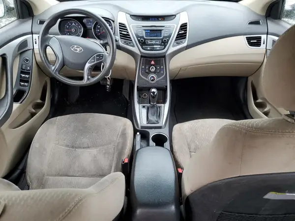 5NPDH4AE0GH742438 2016 HYUNDAI ELANTRA - Image 8