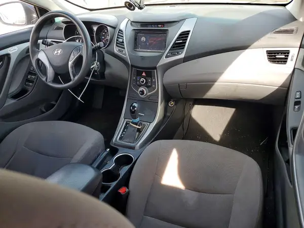 5NPDH4AE0GH744982 2016 HYUNDAI ELANTRA - Image 8