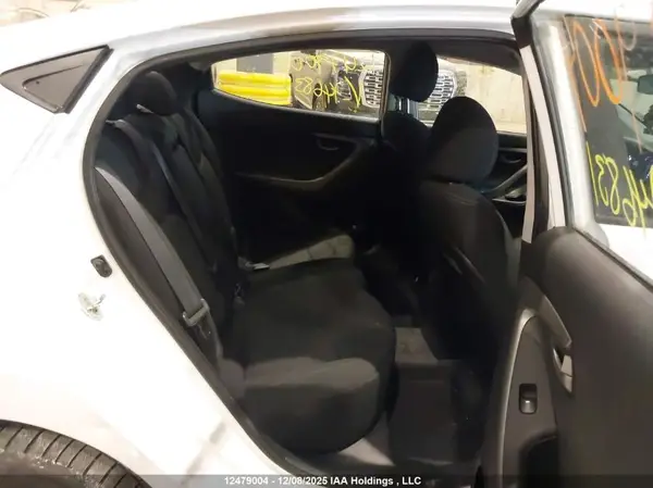 5NPDH4AE0GH746831 2016 HYUNDAI ELANTRA - Image 8