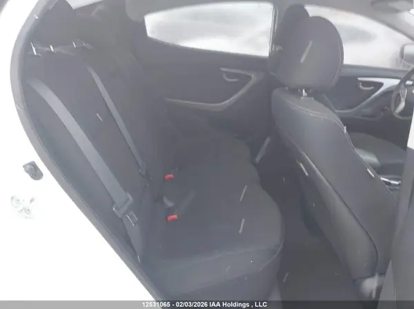 5NPDH4AE0GH748577 2016 HYUNDAI ELANTRA - Image 8