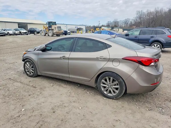5NPDH4AE0GH749096 2016 HYUNDAI ELANTRA - Image 2