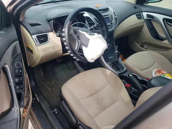 5NPDH4AE0GH749096 2016 HYUNDAI ELANTRA - Image 8