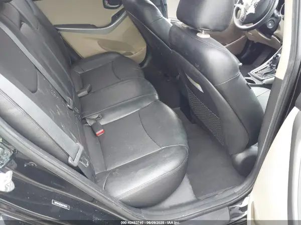 5NPDH4AE0GH749471 2016 HYUNDAI ELANTRA - Image 8