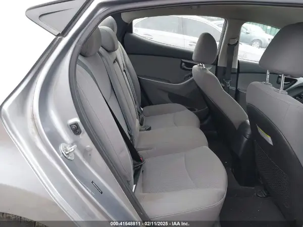 5NPDH4AE0GH750779 2016 HYUNDAI ELANTRA - Image 8