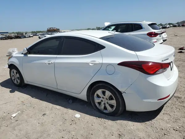 5NPDH4AE0GH750961 2016 HYUNDAI ELANTRA - Image 2