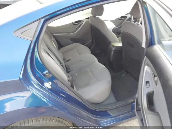 5NPDH4AE0GH750975 2016 HYUNDAI ELANTRA - Image 8