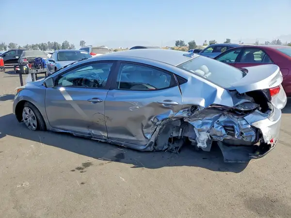 5NPDH4AE0GH755898 2016 HYUNDAI ELANTRA - Image 2