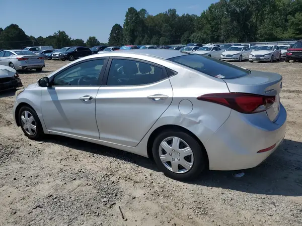 5NPDH4AE0GH757991 2016 HYUNDAI ELANTRA - Image 2