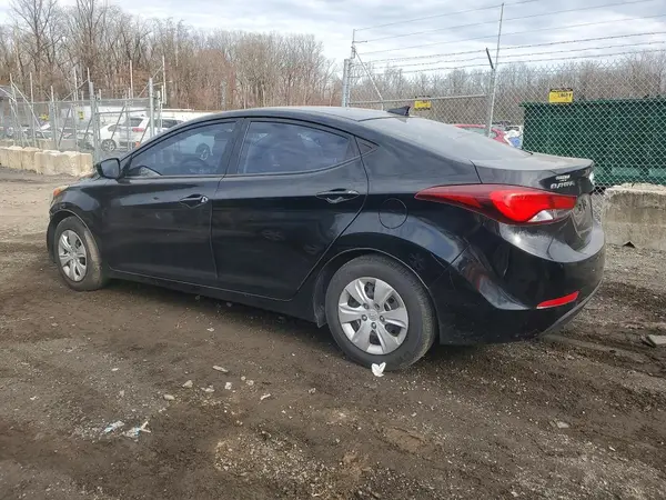 5NPDH4AE0GH758963 2016 HYUNDAI ELANTRA - Image 2