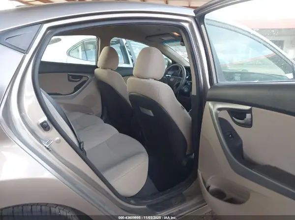 5NPDH4AE0GH760003 2016 HYUNDAI ELANTRA - Image 8