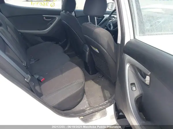 5NPDH4AE0GH760941 2016 HYUNDAI ELANTRA - Image 8