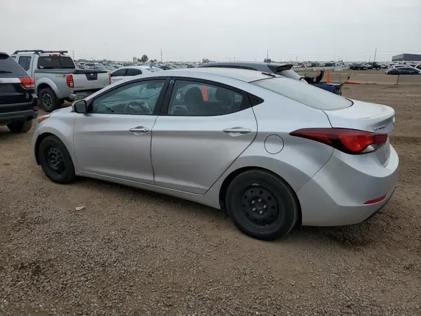 5NPDH4AE0GH765461 2016 HYUNDAI ELANTRA - Image 2