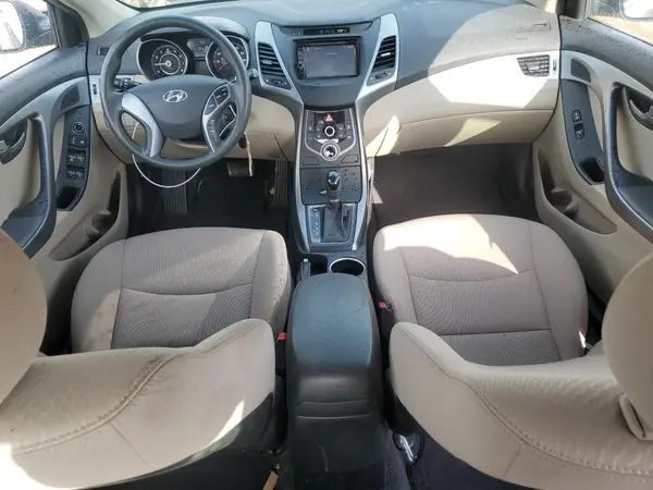 5NPDH4AE0GH765945 2016 HYUNDAI ELANTRA - Image 8
