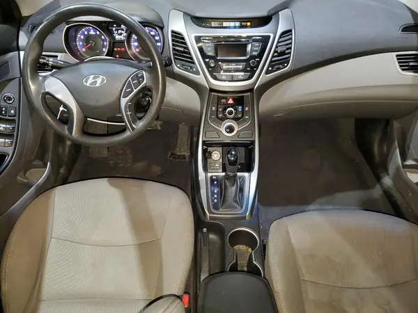 5NPDH4AE0GH767646 2016 HYUNDAI ELANTRA - Image 8