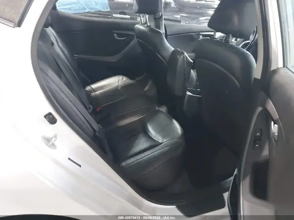 5NPDH4AE0GH768568 2016 HYUNDAI ELANTRA - Image 8