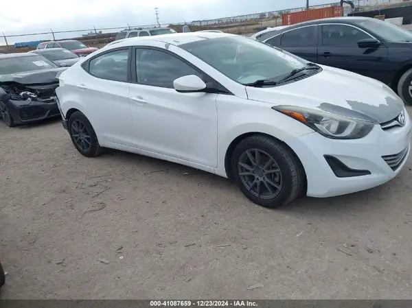 5NPDH4AE0GH769574 2016 HYUNDAI ELANTRA - Image 1