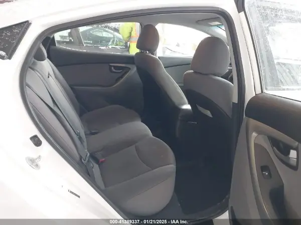 5NPDH4AE0GH771387 2016 HYUNDAI ELANTRA - Image 7