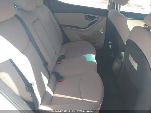 5NPDH4AE0GH771986 2016 HYUNDAI ELANTRA - Image 8