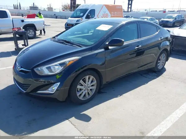 5NPDH4AE0GH772071 2016 HYUNDAI ELANTRA - Image 2