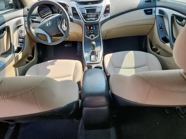 5NPDH4AE0GH772460 2016 HYUNDAI ELANTRA - Image 8