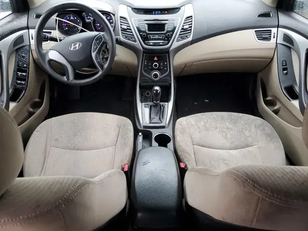 5NPDH4AE0GH772846 2016 HYUNDAI ELANTRA - Image 8