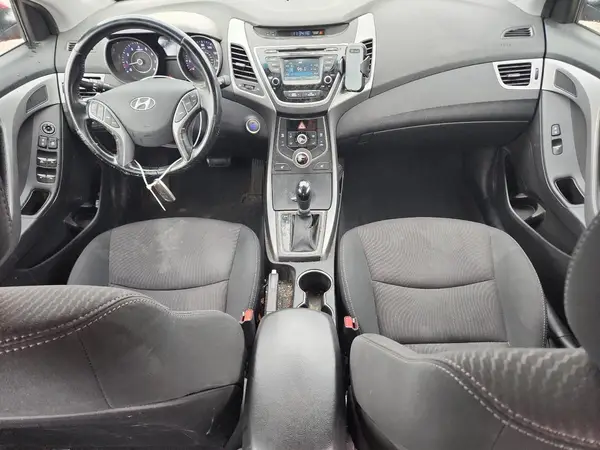 5NPDH4AE0GH775049 2016 HYUNDAI ELANTRA - Image 8